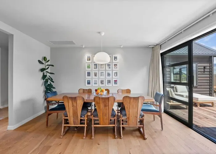 Rua Street Escape Holiday home Wanaka